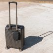 Basi - vízvédett mobil értéktároló